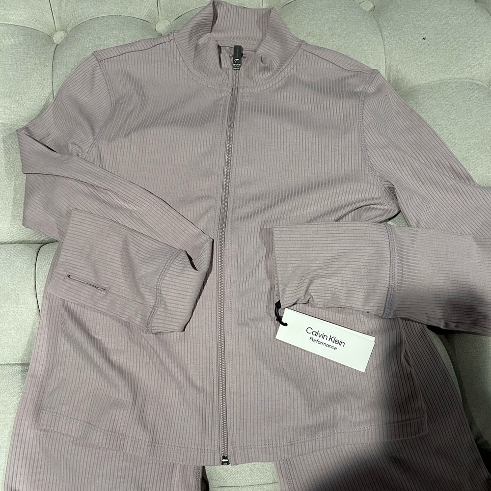 Calvin Klein Pink Track Pants & Joggers Set - Picture 2 of 9